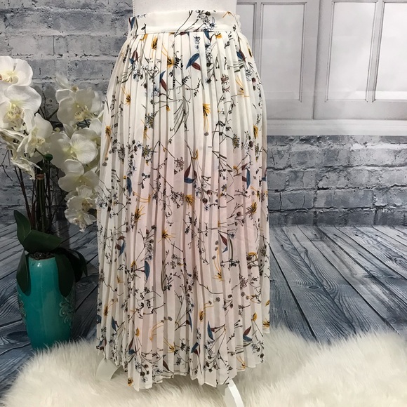 The Moon Floral Pleated Skirt Sz S (D07) - Picture 1 of 5